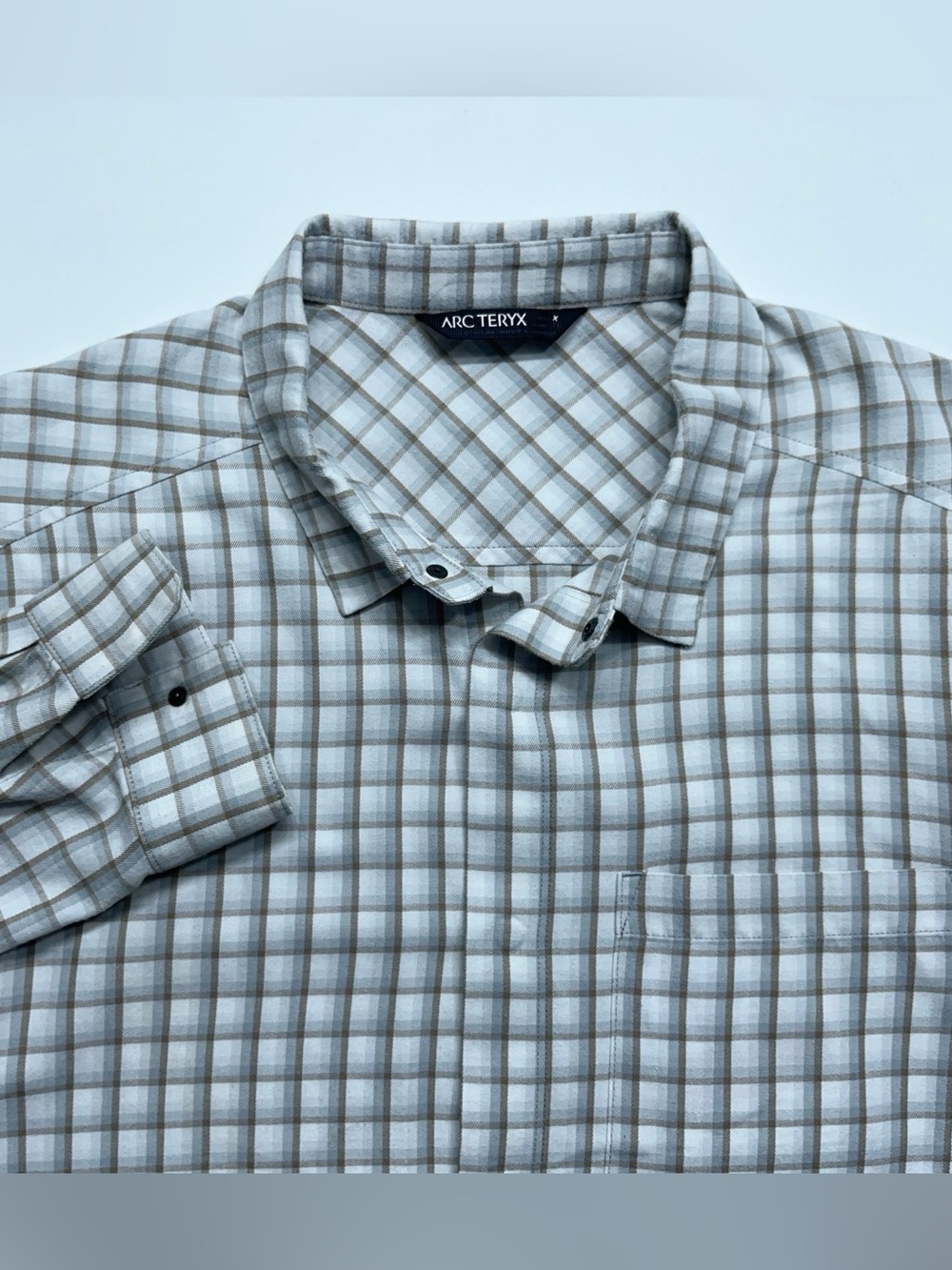 Arc'teryx Bernal Shirt Mens Size XL Snap Front Beige Plaid Long Sleeve